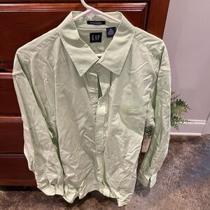 Light green Gap button up